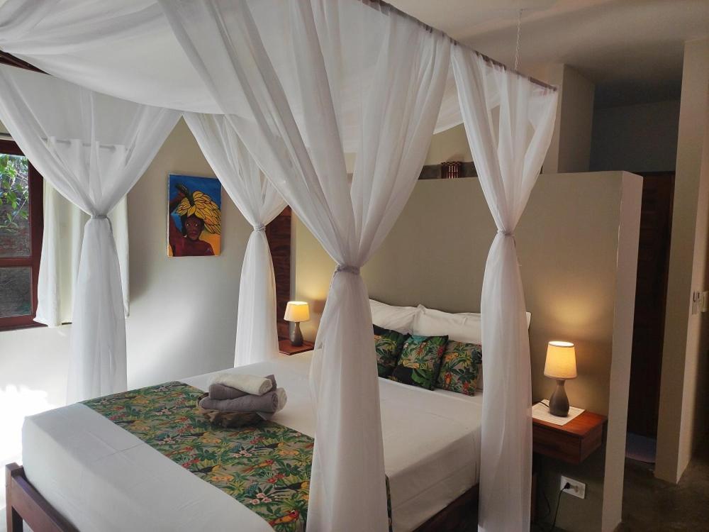 Chill Mango Hotel Paracuru Exterior photo