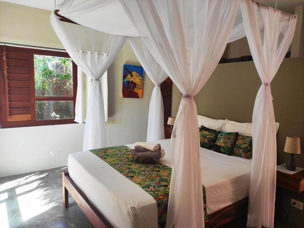 Chill Mango Hotel Paracuru Exterior photo